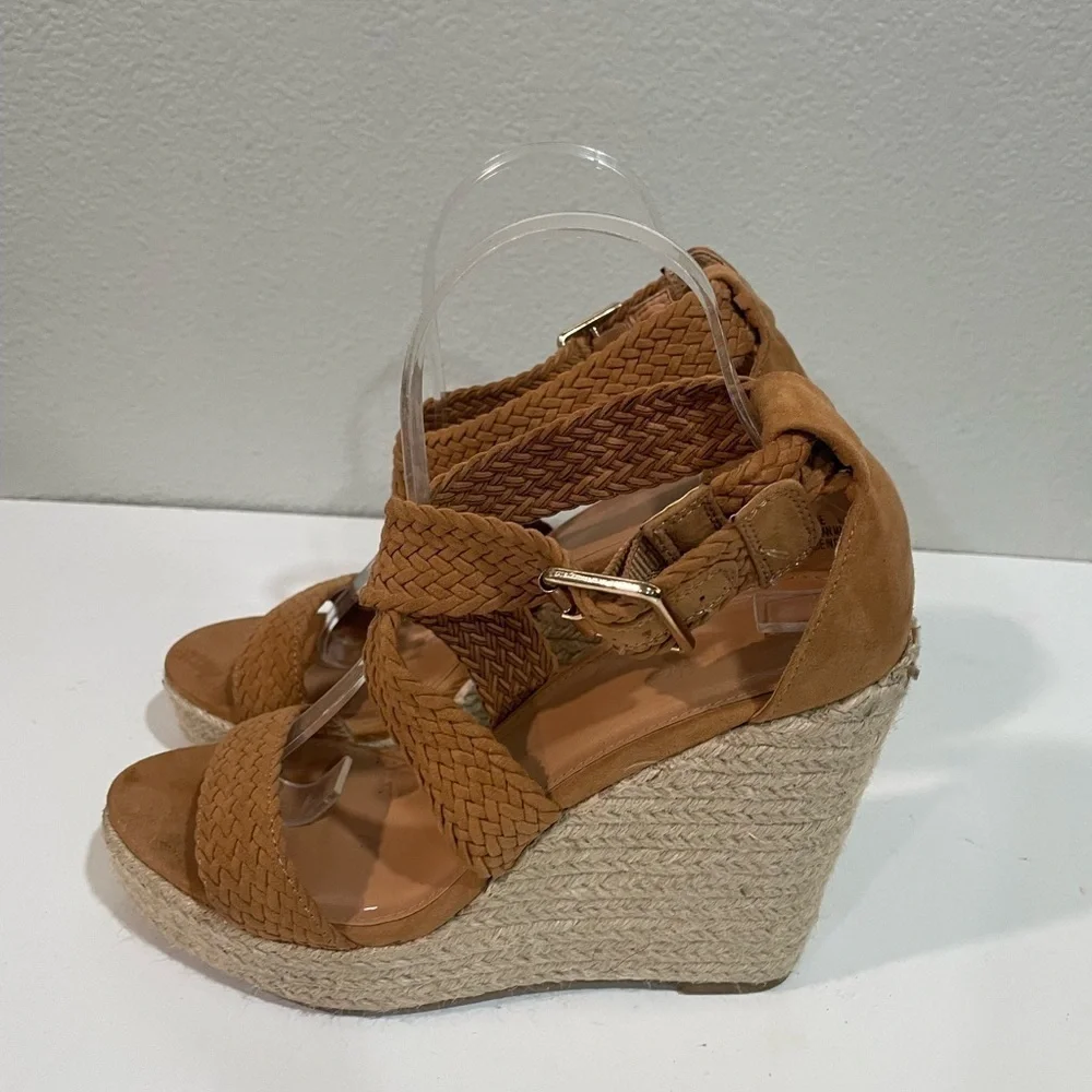 CHARLOTTE RUSSE tan braided open toe platform wedge size 8